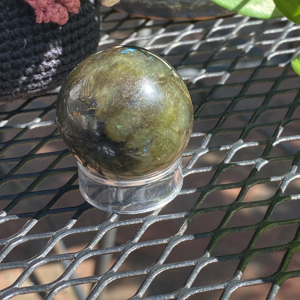 Labradorite Sphere - Picture 4 of 12